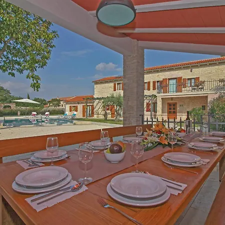 Marija In Pekici Villa Svetvinčenat